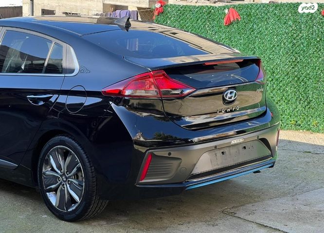 יונדאי איוניק