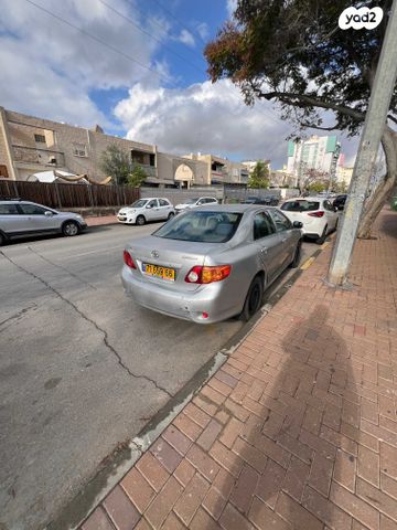 מודעת רכב טויוטה קורולה