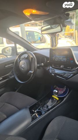 טויוטה C-HR