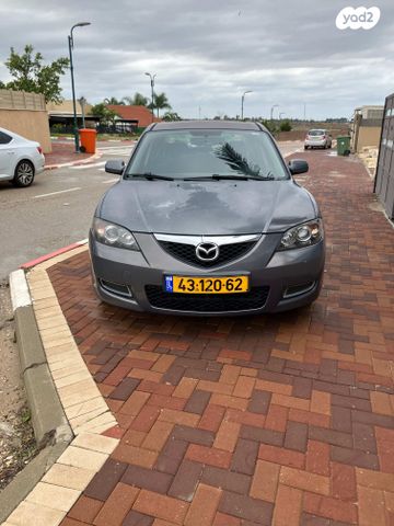 מודעת רכב מאזדה 3