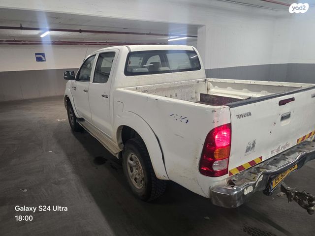 מודעת רכב טויוטה היילקס ויגו