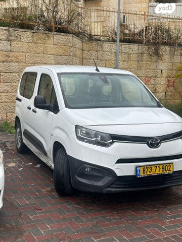 טויוטה פרואייס סיטי