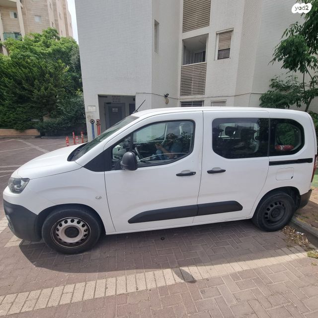 מודעת רכב סיטרואן ברלינגו