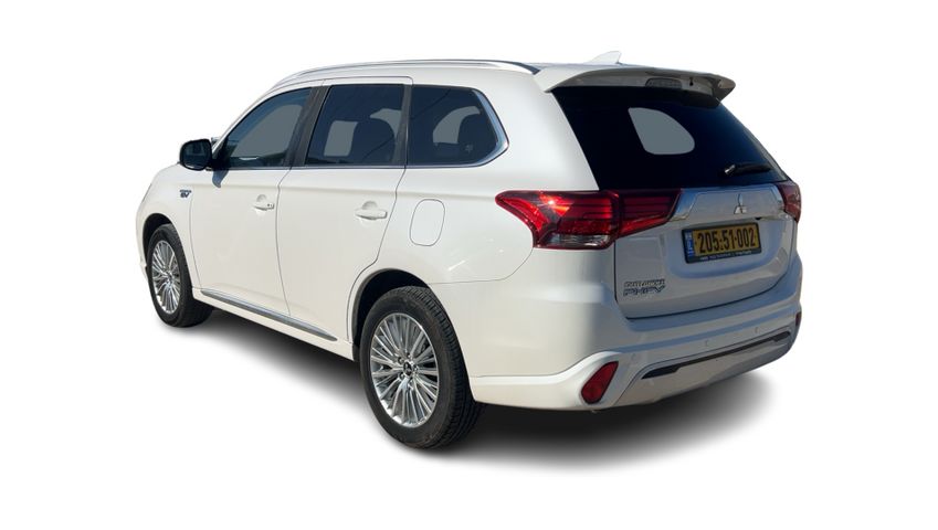 מיצובישי אאוטלנדר