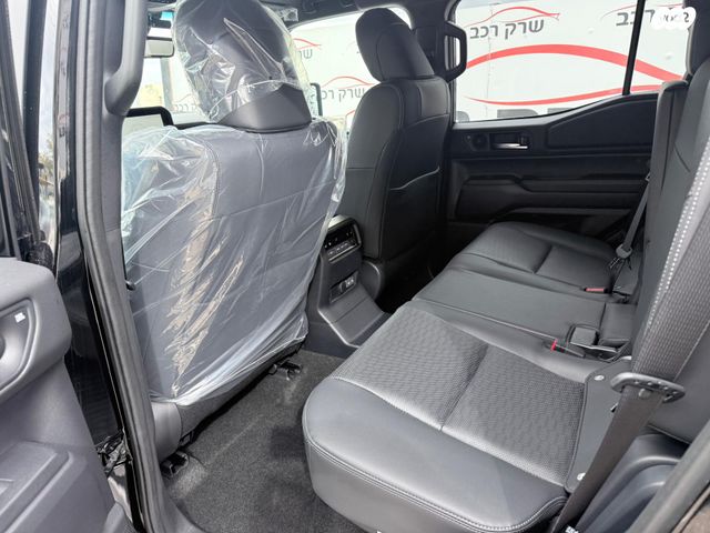 טויוטה לנד קרוזר