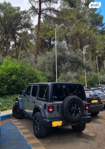 מודעת רכב ג'יפ רנגלר