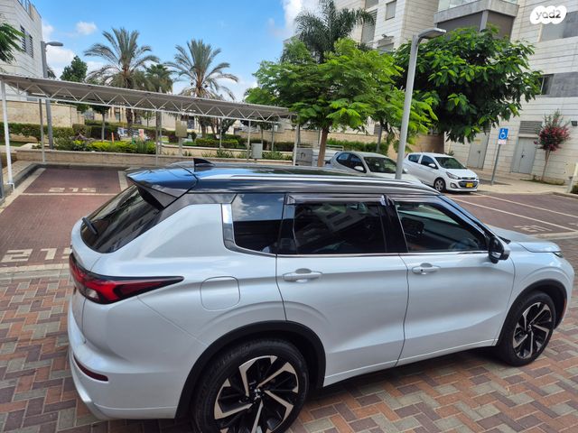 מיצובישי אאוטלנדר