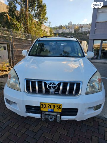 טויוטה לנד קרוזר