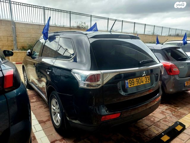 מיצובישי אאוטלנדר