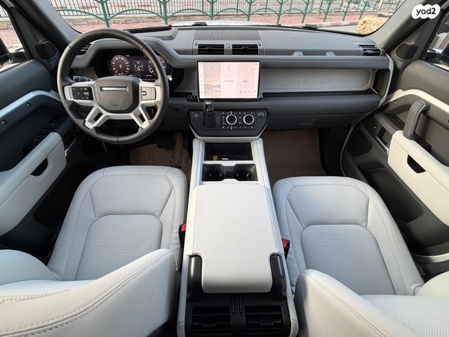 לנד רובר דיפנדר