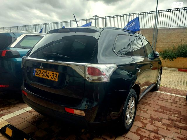 מיצובישי אאוטלנדר