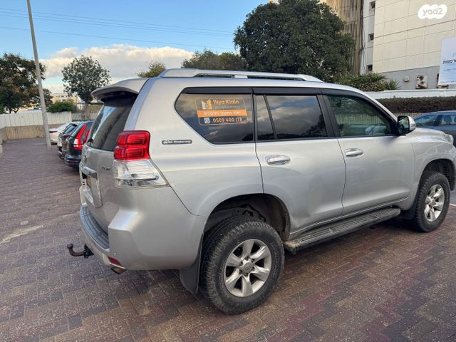 טויוטה לנד קרוזר