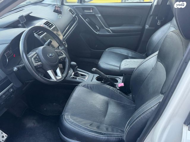 סובארו פורסטר