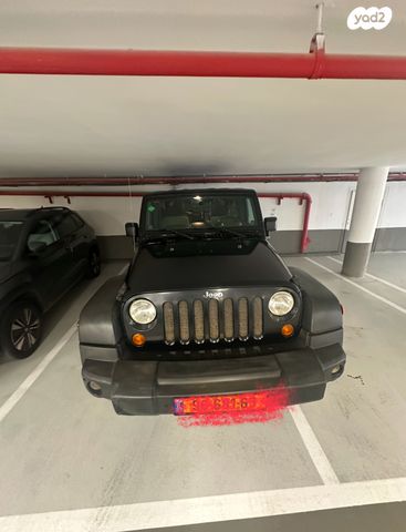 מודעת רכב ג'יפ רנגלר