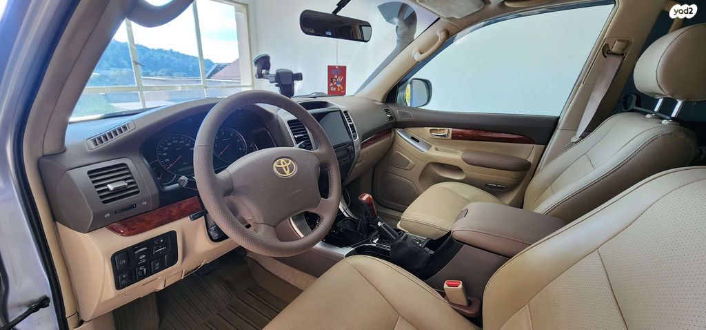 מודעת רכב טויוטה לנד קרוזר