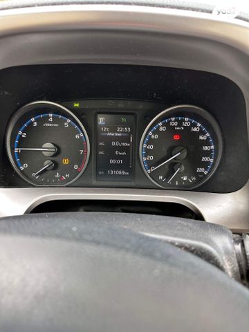 מודעת רכב טויוטה RAV4