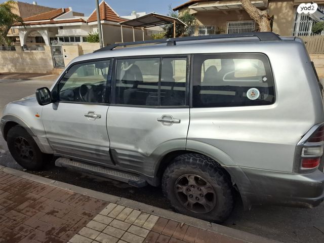 מודעת רכב מיצובישי פג'רו