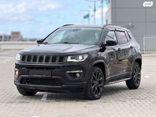 מודעת רכב ג'יפ קומפאס