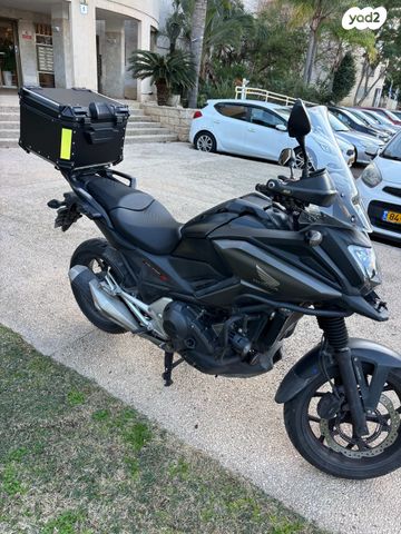 הונדה NC750X DCT