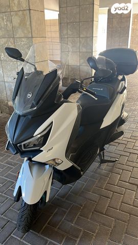 מודעת רכב סאן יאנג ג'וי-מקס Z-250