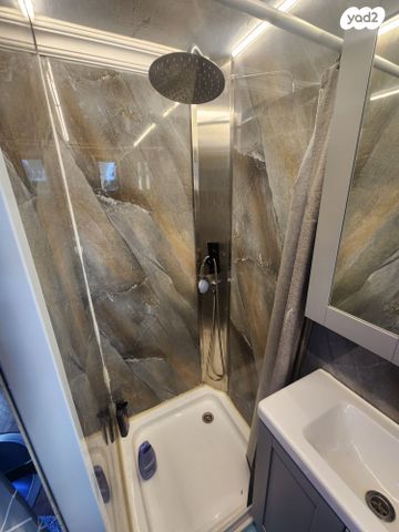 ממונע אוטוקראוון