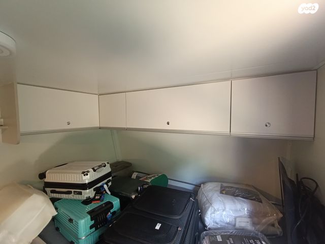 מודעת רכב נגרר (קראוון נגרר)