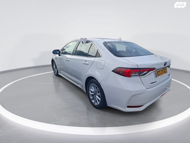 טויוטה קורולה