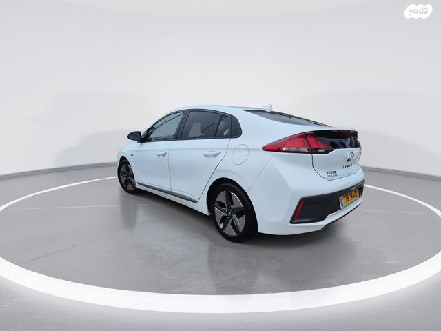 יונדאי איוניק