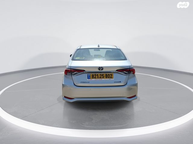 טויוטה קורולה