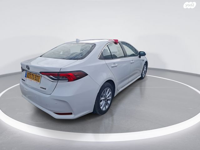 טויוטה קורולה