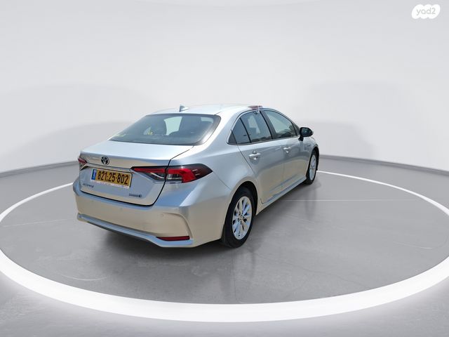 טויוטה קורולה