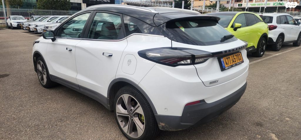 ג׳ילי Geometry C