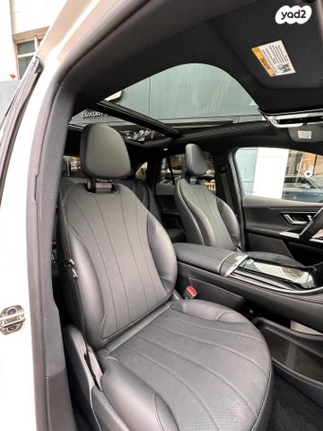 מרצדס-בנץ EQE SUV