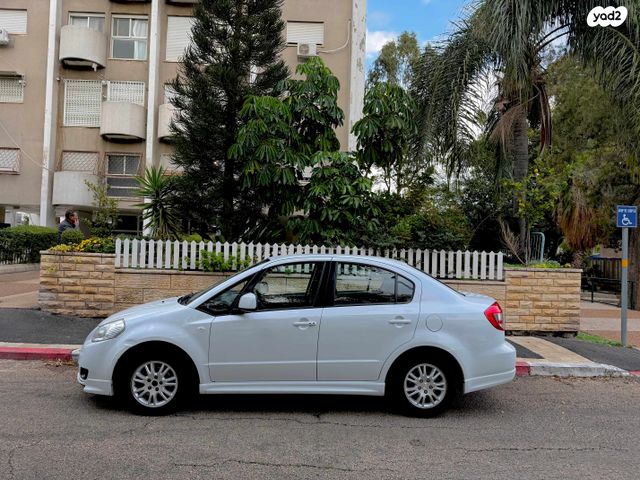 סוזוקי SX4