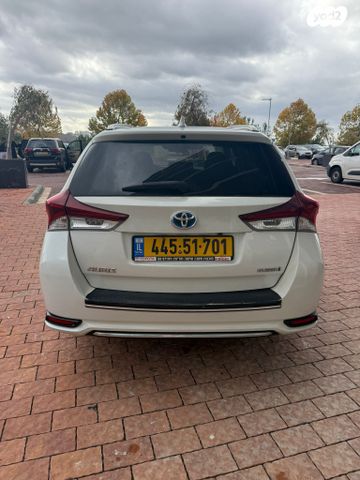 טויוטה אוריס