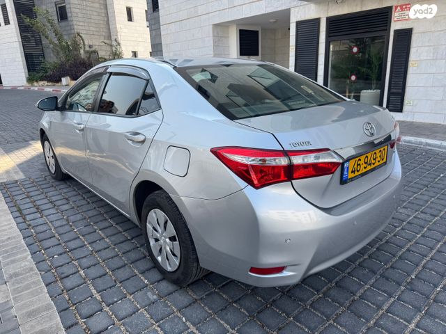טויוטה קורולה