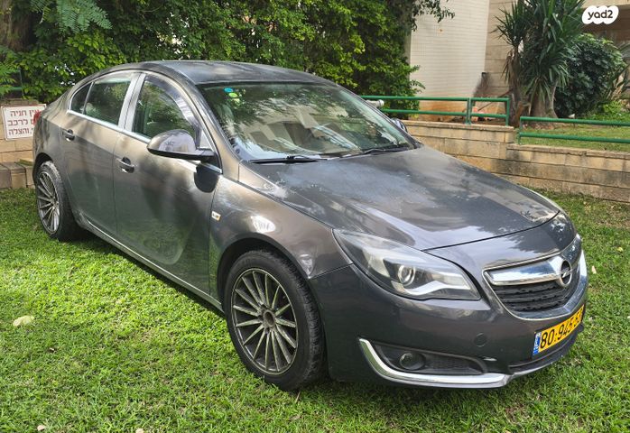 מודעת רכב אופל אינסיגניה