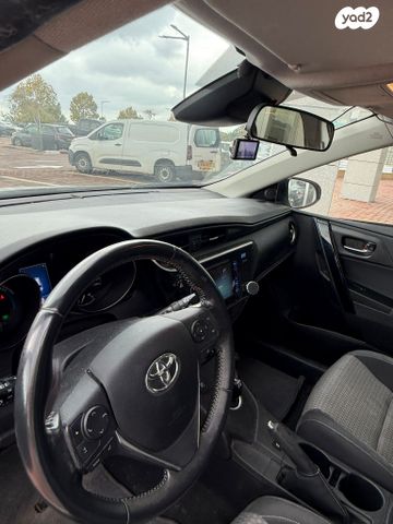 טויוטה אוריס