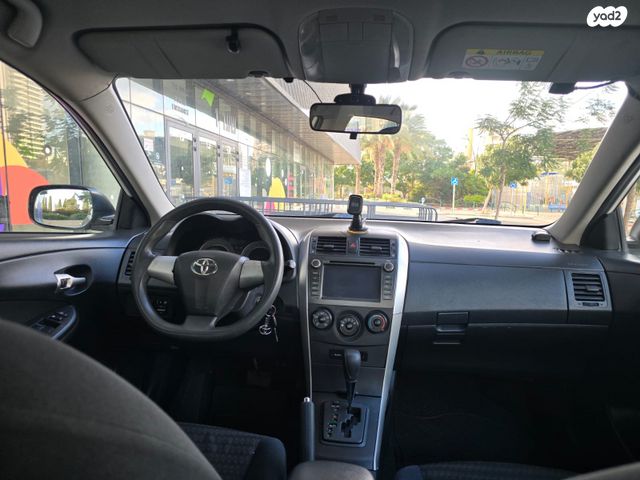 טויוטה קורולה