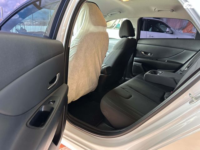 יונדאי אלנטרה