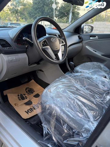 יונדאי אקסנט i25