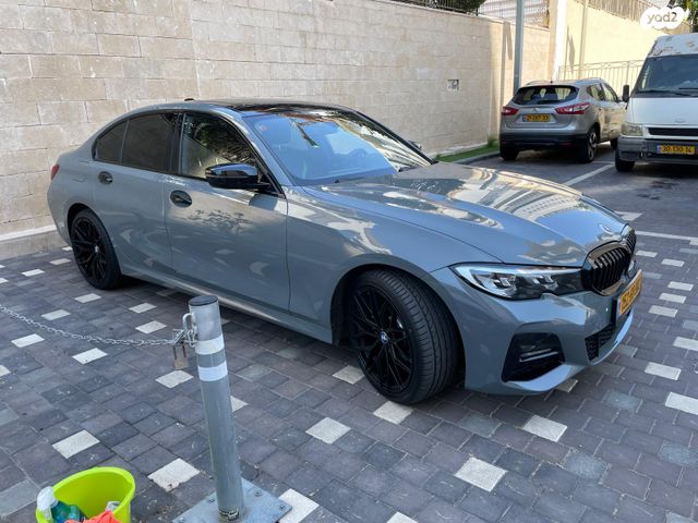 מודעת רכב ב מ וו סדרה 3 1