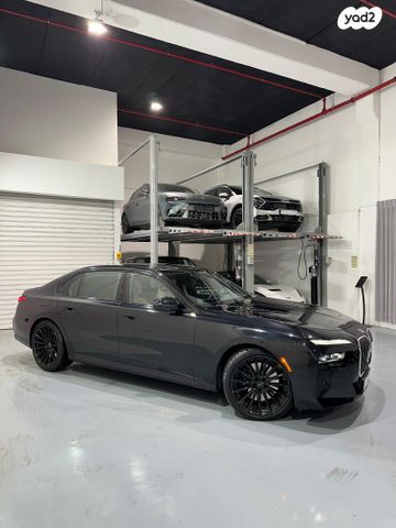 מודעת רכב ב מ וו סדרה 7