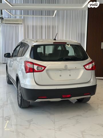 סוזוקי קרוסאובר