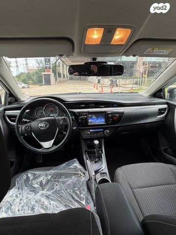 טויוטה קורולה