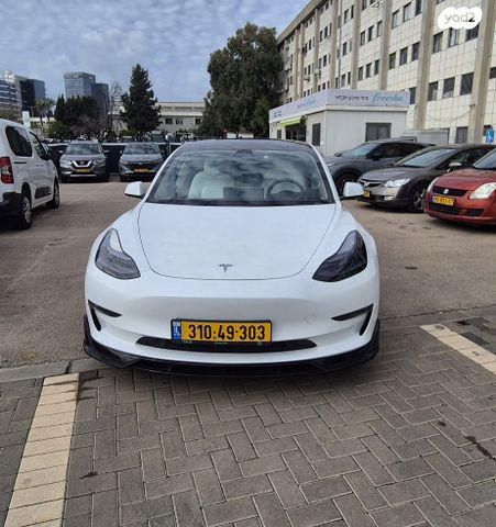 טסלה מודל 3