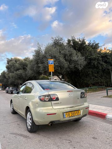 מאזדה 3