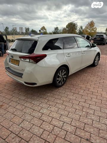 טויוטה אוריס