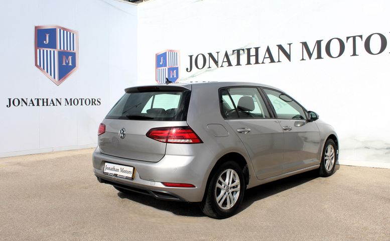 פולקסווגן גולף