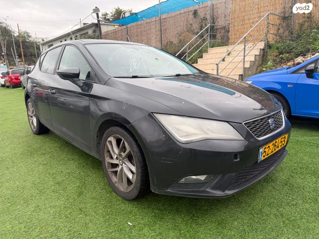 מודעת רכב סיאט לאון 2